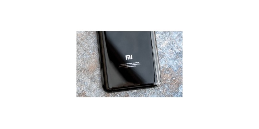 Xiaomi Mi 7 تایید کرد که خواننده اثر انگشت در صفحه نمایش دارد